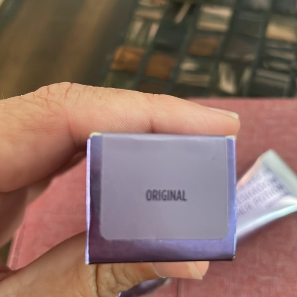 NEW! URBAN DECAY .33 fl oz Original Eyeshadow Primer Potion. - Picture 2 of 3